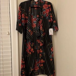 Lularoe Shirley small brand new with tags